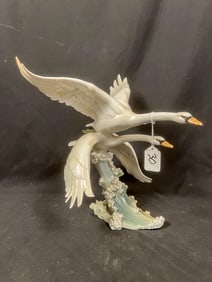 Hutschenreuther Porcelain Sculpture of Two Flying Swans