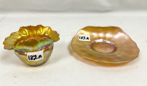 Miniature Aurene Ruffled Edge Vase with Ribbed Sides. Quetzal