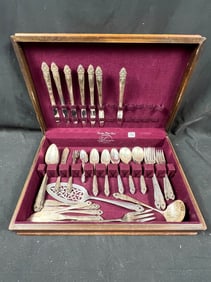 61 Piece Silverplate Flatware Set
