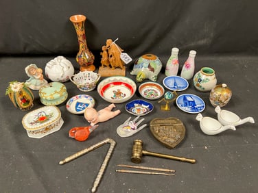 Mixed lot of Porcelain, Ceramic, Metal Vintage Items