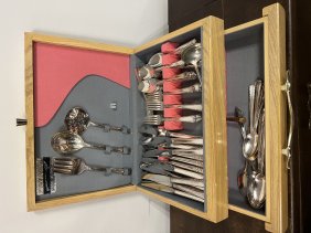 Holmes & Edward Silver Plate Flatware Set