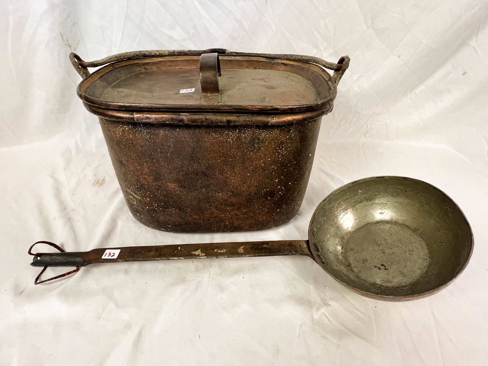 Vintage Copper Bowl, Kettle and Large Scoop (1 of 8)
