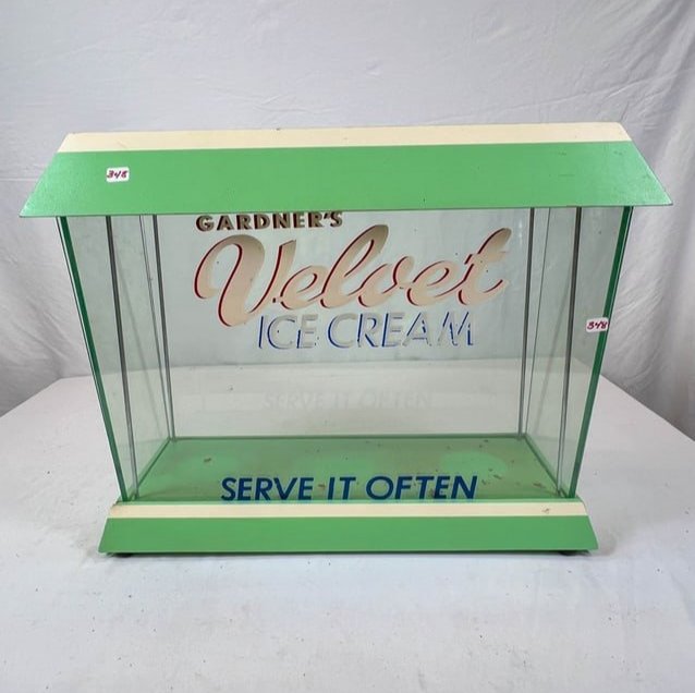 Gordons Velvet Ice Cream Display Holder (1 of 4)