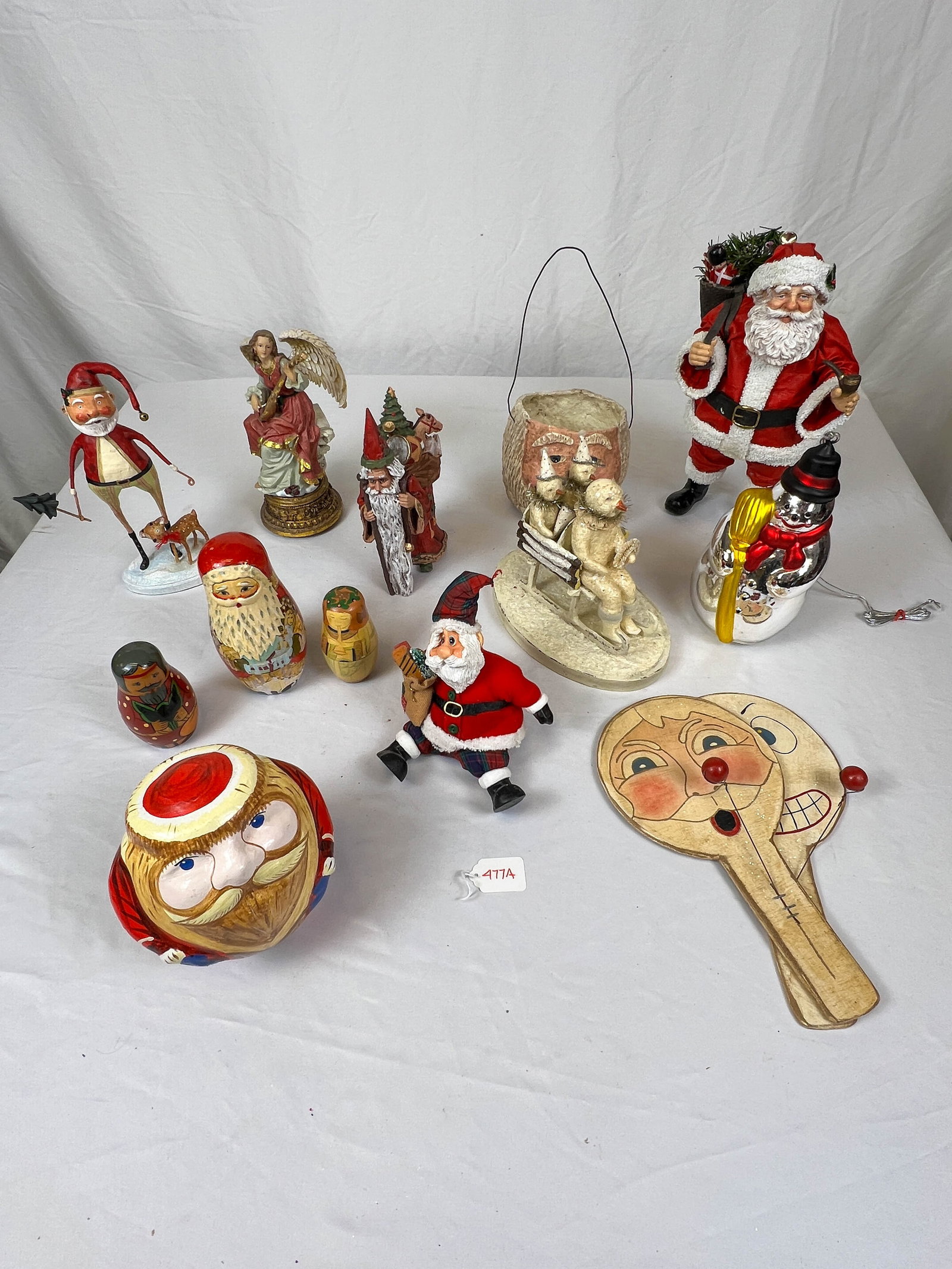 Basket of Assorted Decorative Christmas (1 of 7)
