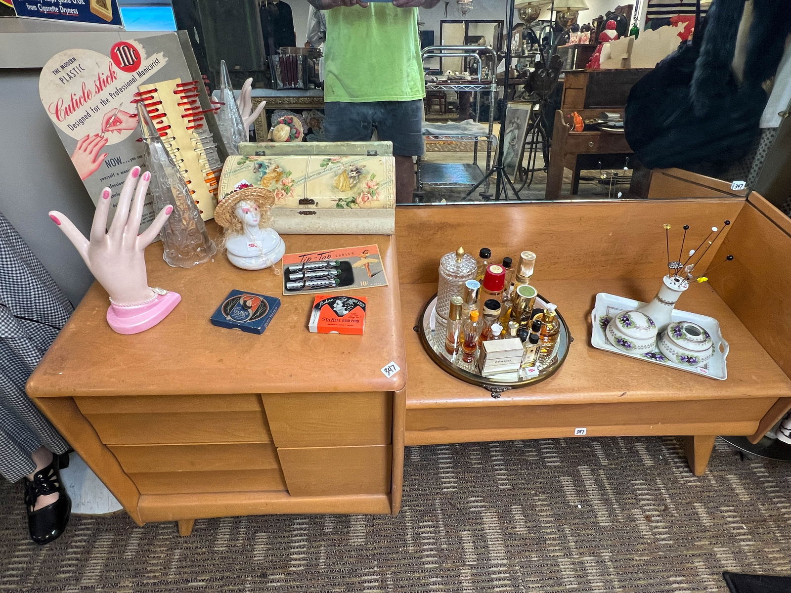 Mixed Vanity Lot (1 of 8)