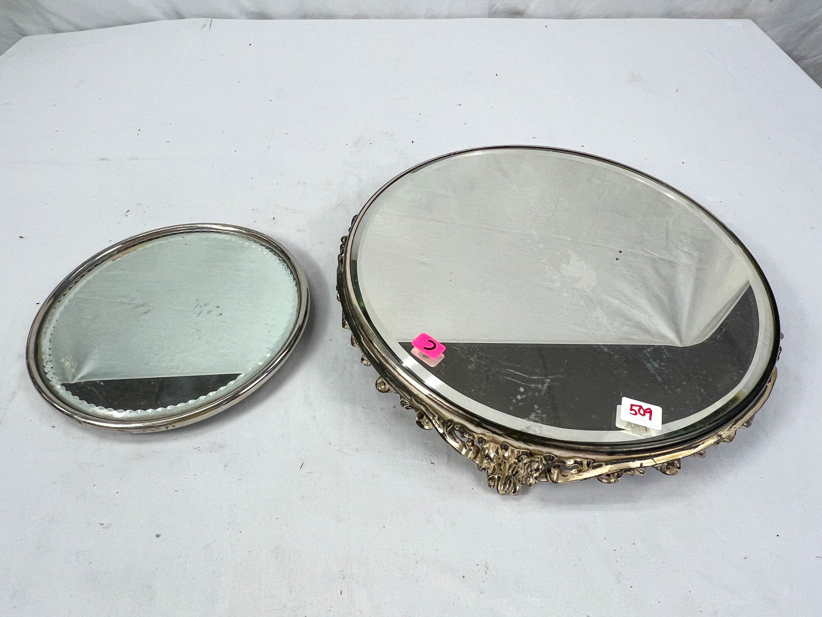 Vintage Mirror Plateau and a Small Mirrored Plateau (1 of 6)
