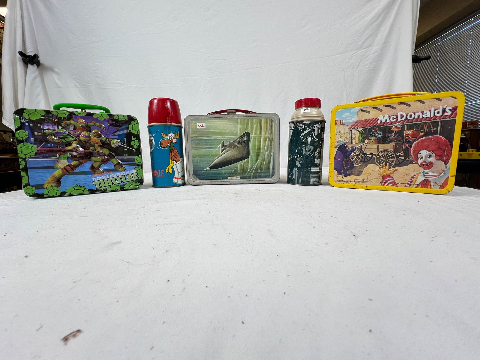 Vintage Lunch Boxes-Ninja Turtle plus Thermos (1 of 13)