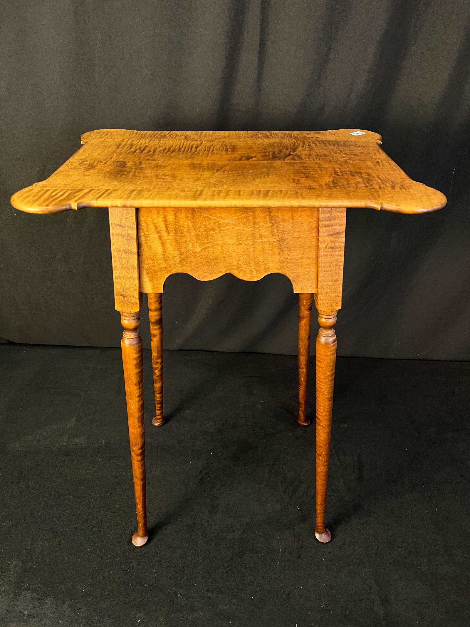 River Bend Limited Colonial Style Burled and Tiger Maple Side Table (1 of 8)