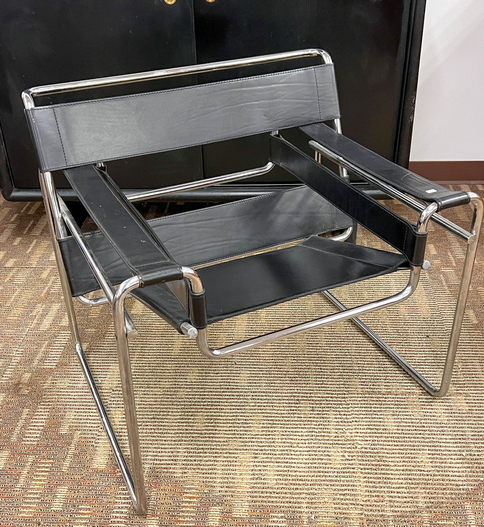 Matteo Grassi Wassily Chrome and Leather Chair (1 of 6)