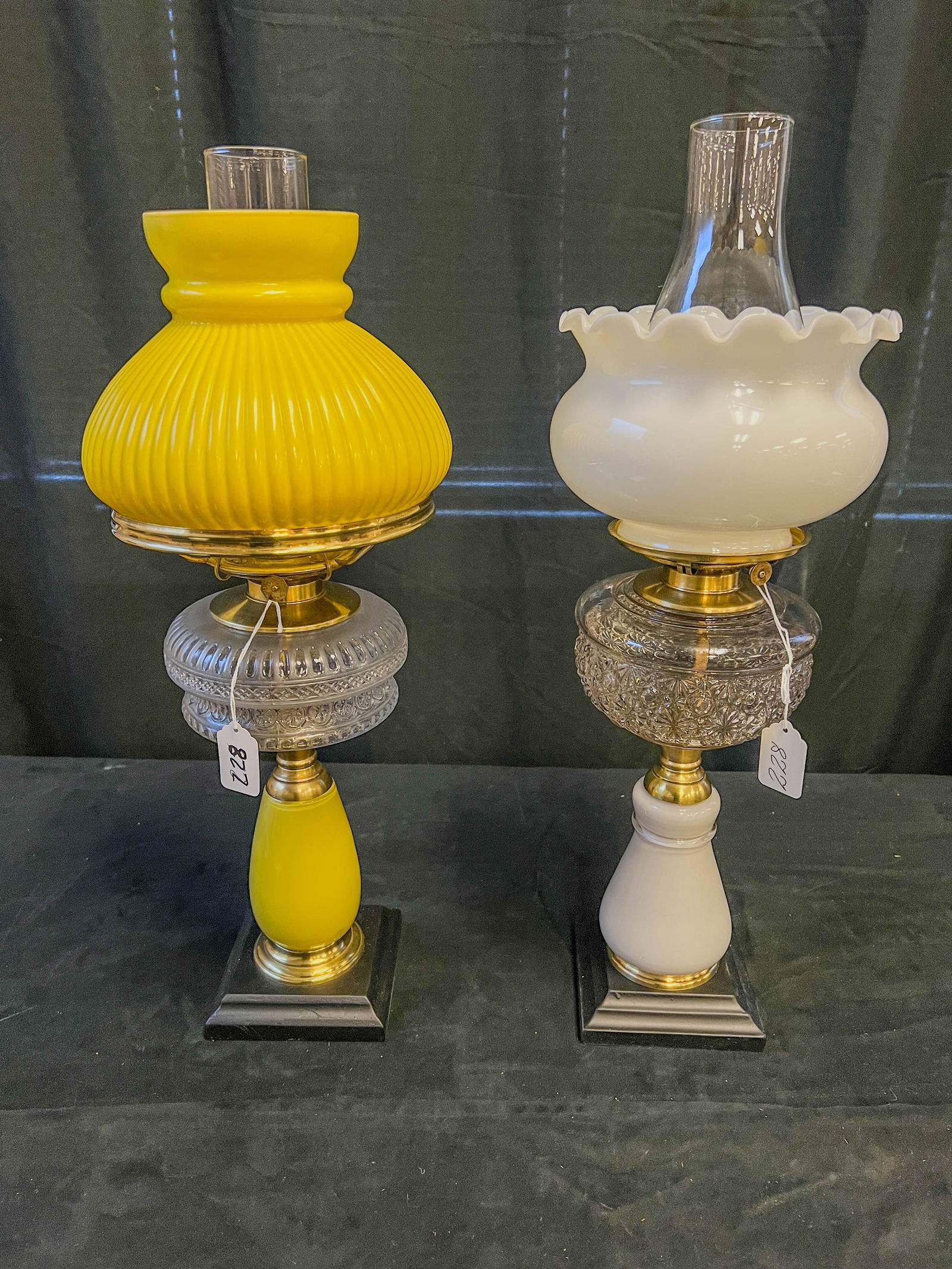 Two Victorian Oil Lamps (1 of 10)