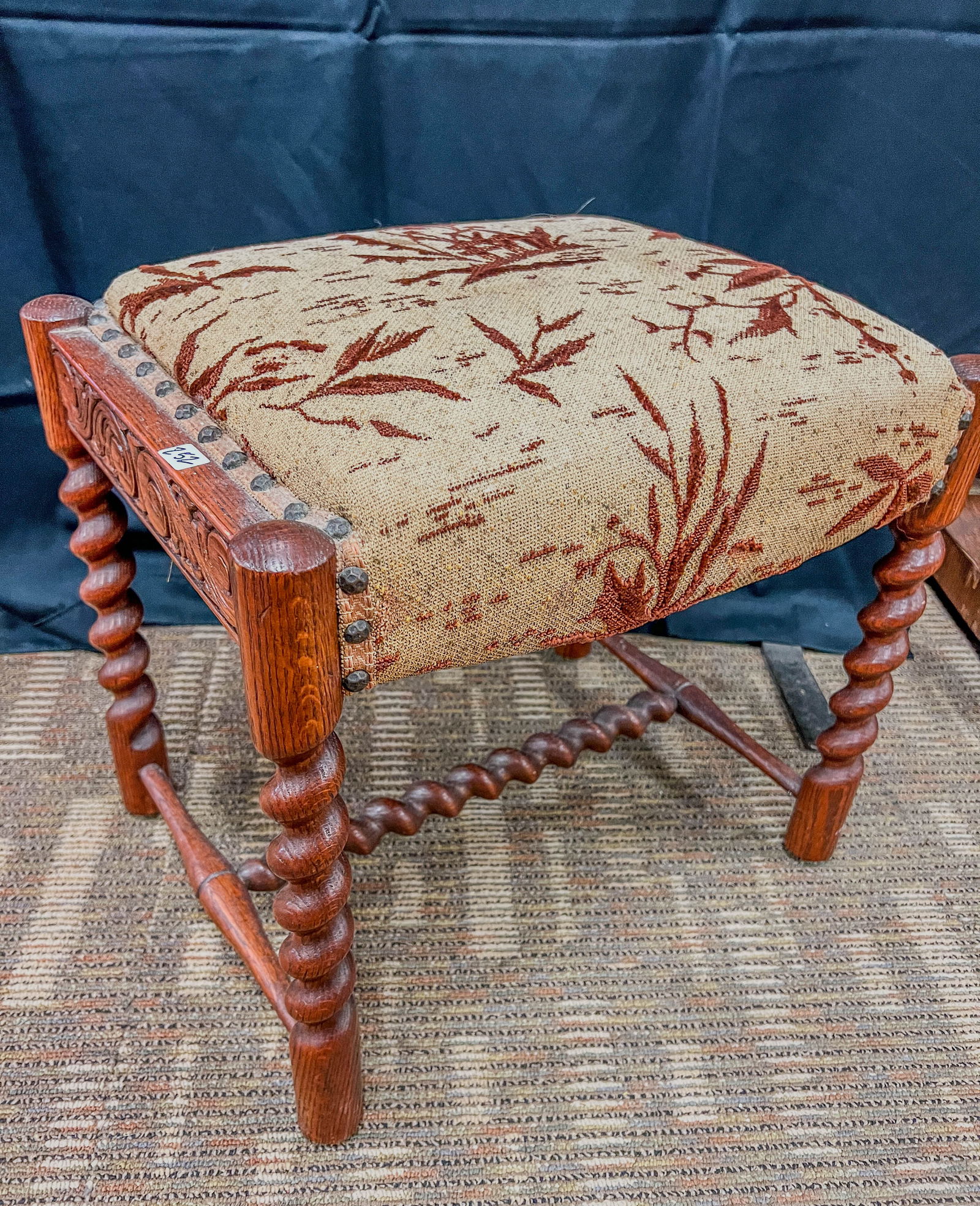 Mission Oak Barley Twist Footstool, Carved Sides (1 of 5)