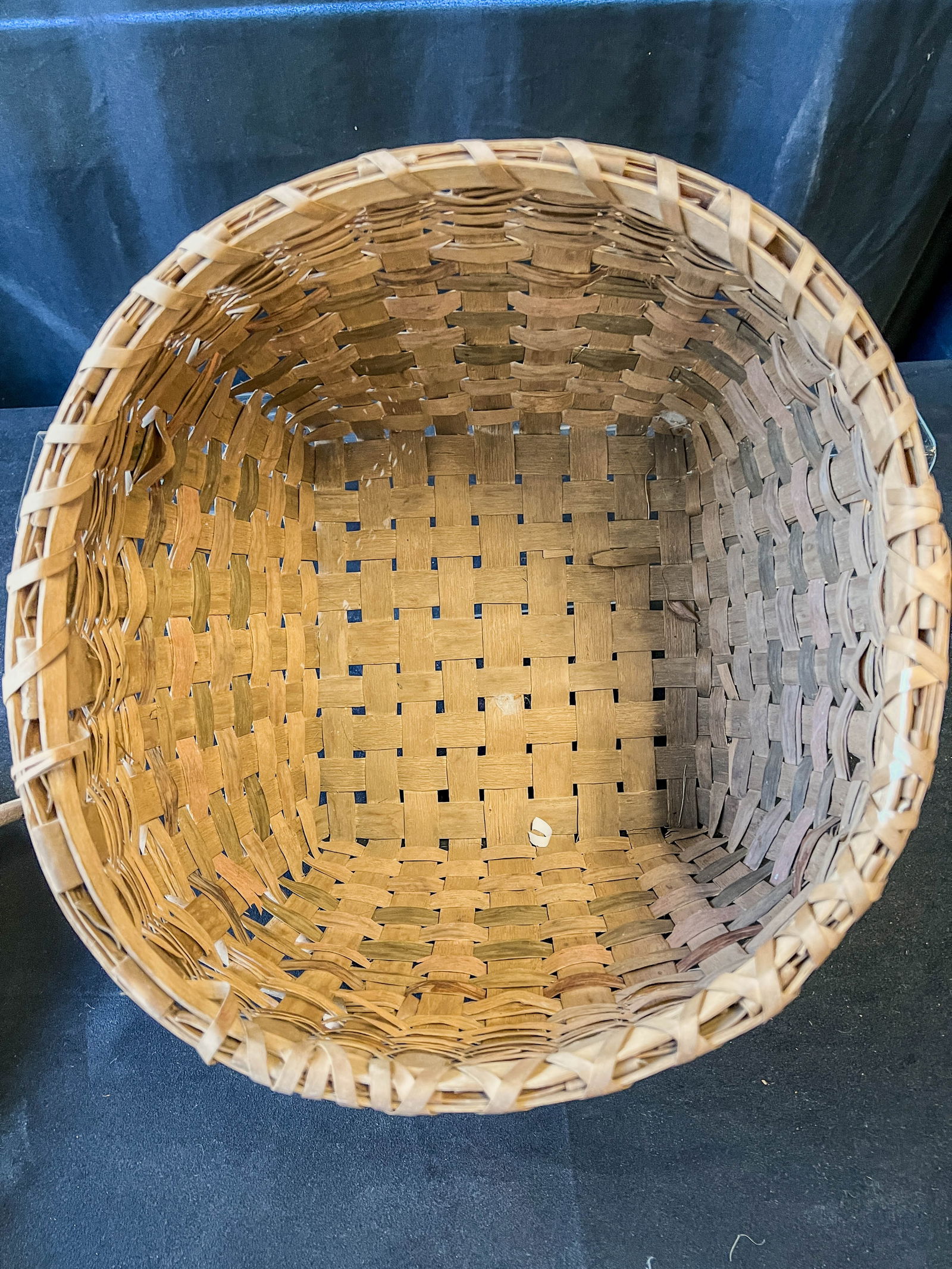 Antique Winnebago Hand Woven Basket (1 of 5)