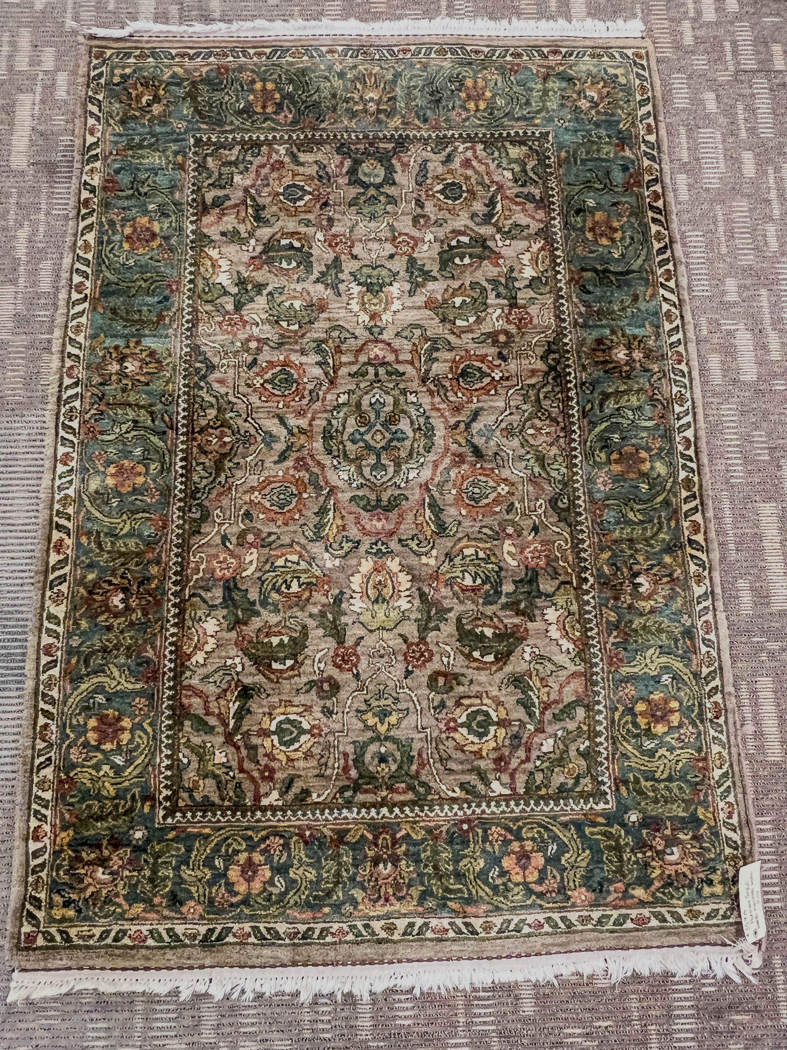 Persian Style Quality Hand Knotted Wool Rug (1 of 5)