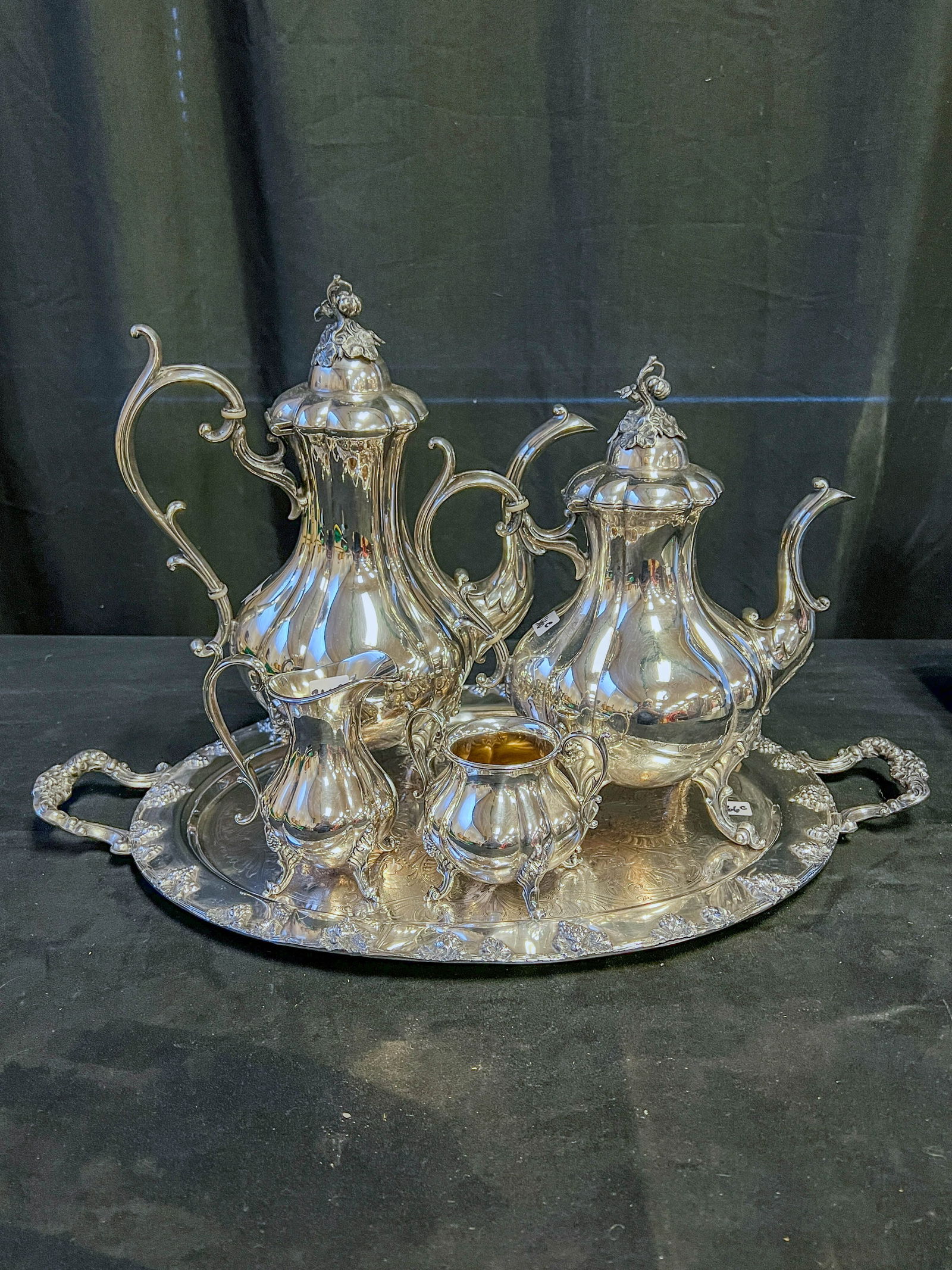 Reed and Barton Silver Plate Tea Set "Winthrop" Pattern (1 of 9)