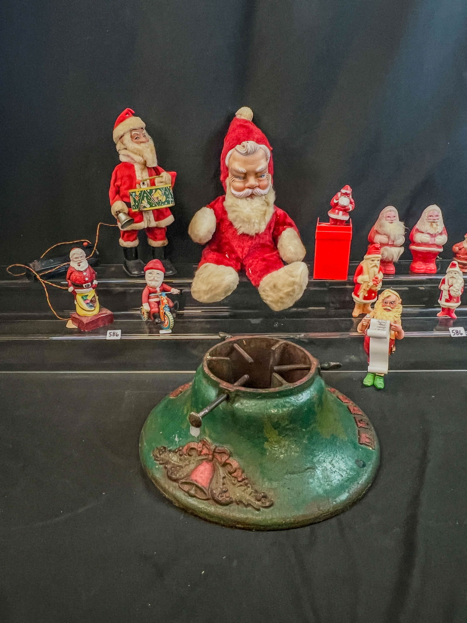 Vintage and Antique Santas (1 of 20)