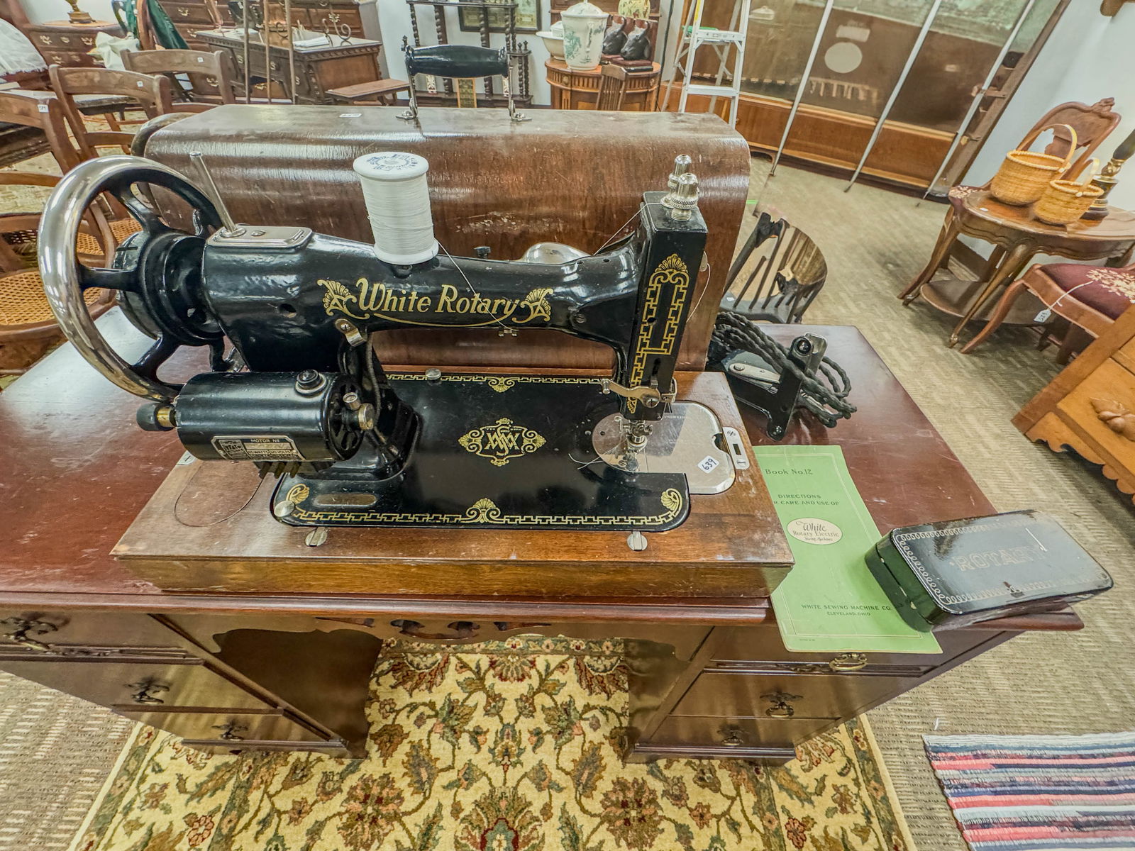 Antique Electric White Rotary Sewing Machine (1 of 5)