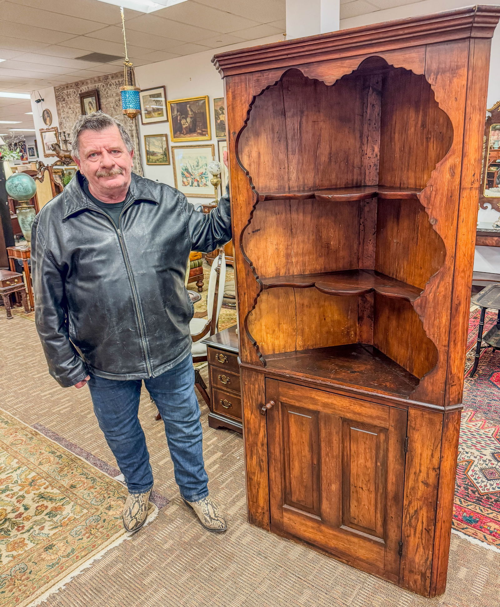 Antique Pine Open Faced Corner Cupboard with Cabinet Base (1 of 6)