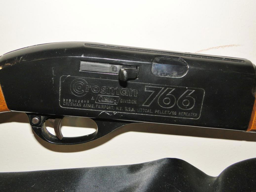 Rifle Crossman 766 .177 cal pellet / bb repeater gun