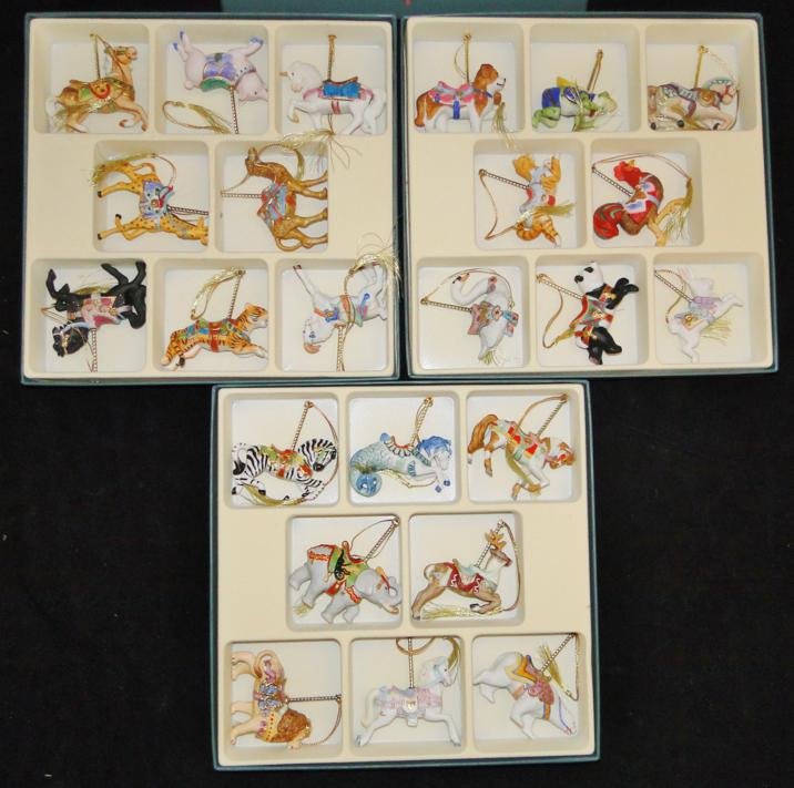 24 Lenox carousel ornaments in their original box. Est : 24 Lenox carousel ornaments in their original box. Est value $200-250