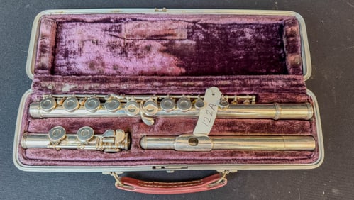 Armstrong 104 Silver Flute in case