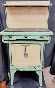 Antique Hardwick Miniature Gas Stove