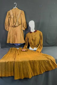 Late Victorian Brown  Wool Dress, Young Adult's Dress