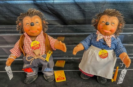 2 Steiff Meki & Micki Articulated Hedgehogs c.1970's