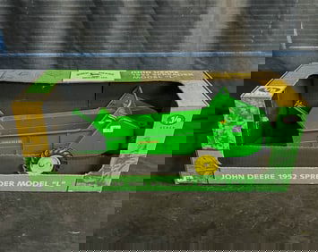 Ertl 1/8 Scale Die Cast Metal Toy John Deere 1952 Spreader Model"L"