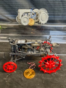2 Ertl 1/16 Scale Precison Series Die Cast Metal Farm Toy Tractors< McCormick Deering Farmall F-20,