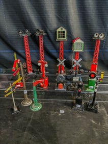 Large group Marx Tin Litho O Gauge train Signals, Lionel, American flyer More! c.1930's-1960's