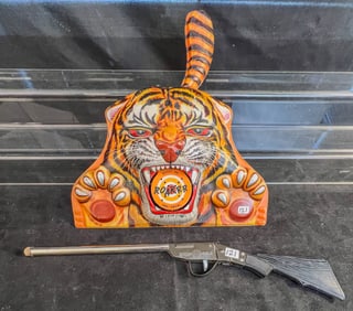 Eldon Indusgtried Japan Tin Metal Growling Tiger Key Wind  shooting game C.1960s, Cork RIfle