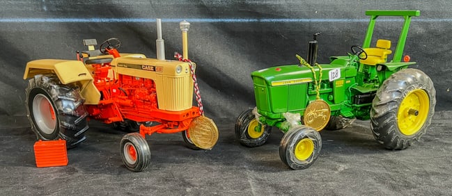2 Ertl Die Cast 1/16 scale Precision Series Tractors, John Deere 4000 Diesel, Case 930 Comfort King