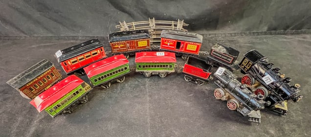 2 Prewar American Flyer egines, TIn Litho cars, Marx, Hornby, Track