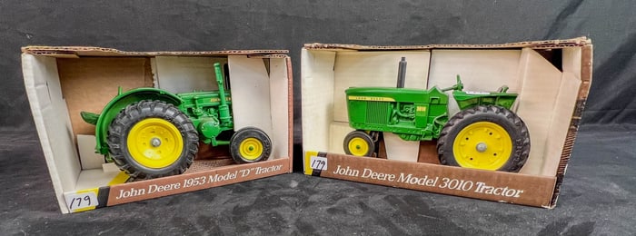 2 Ertl 1/16 Scale Die Cast John Deere Tractor toys, NIB, Model 3010 ands 1953 Model D