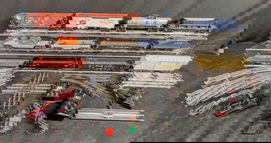 Group Of Vintage O Gauge Cars, Swithces, Track, More! Schlitz, Lionel