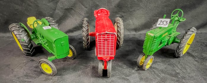 3 Ertl 1/16 Scale DieCast  Tractors, John Deere Model H and #2240, International Harvestor 544