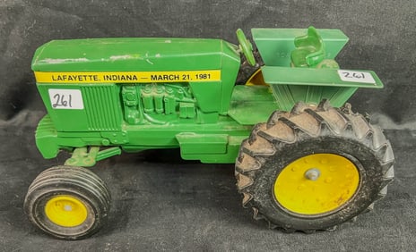 John Deere Die-cast #4430 Commemorative Tractor For the Midwest Farm Toy Collectors Show c.1981