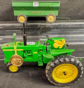 Ertle Precision Classic John Deere 3010 Tractor, Vintage Flarebox
