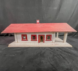 Folk Arrt Hand Made Cedarburg Train Depot c.1950's