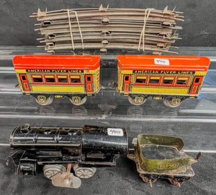 Pre-War American FLyer Clockwork  O Gauge Train