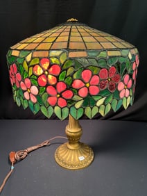 Arts & Crafts Antique Chicago Lamp Company Leaded Table Lamp