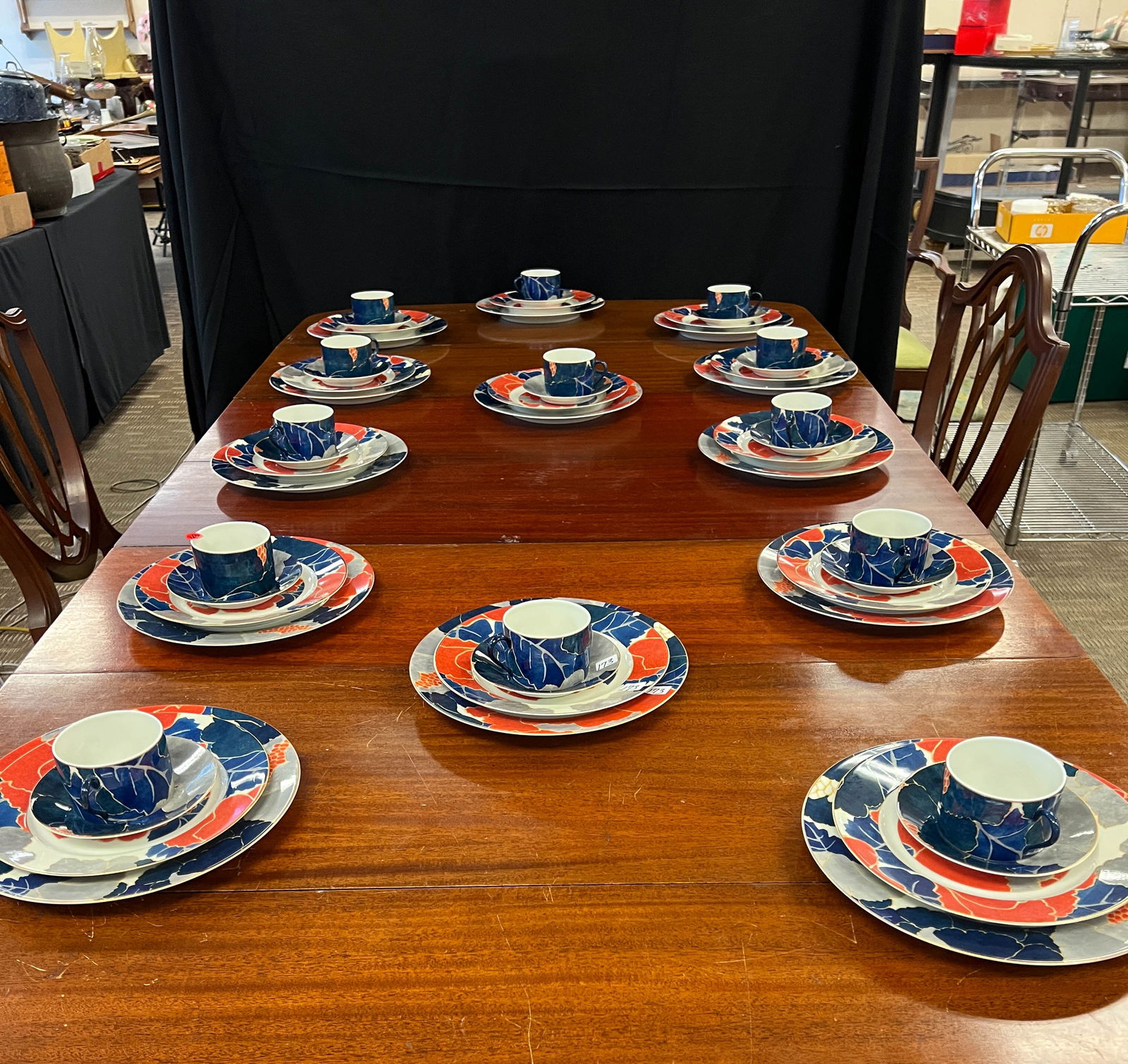Christofle French Dinner Service for 13 Orientals Special Lave-Vaisselle: Christofle Paris Oriental's Spécial Lave-Vaisselle France 13 Service. To include: 13 cups and saucers, 13 luncheon plates, 13 dinner plates. Everything is in excellent condition
