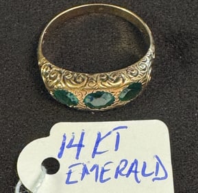 Edwardian 14K Emerald Ladies Ring