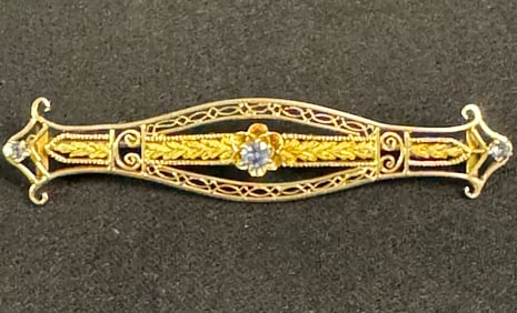 10K Antique Bar Pin with 3 Gemstones