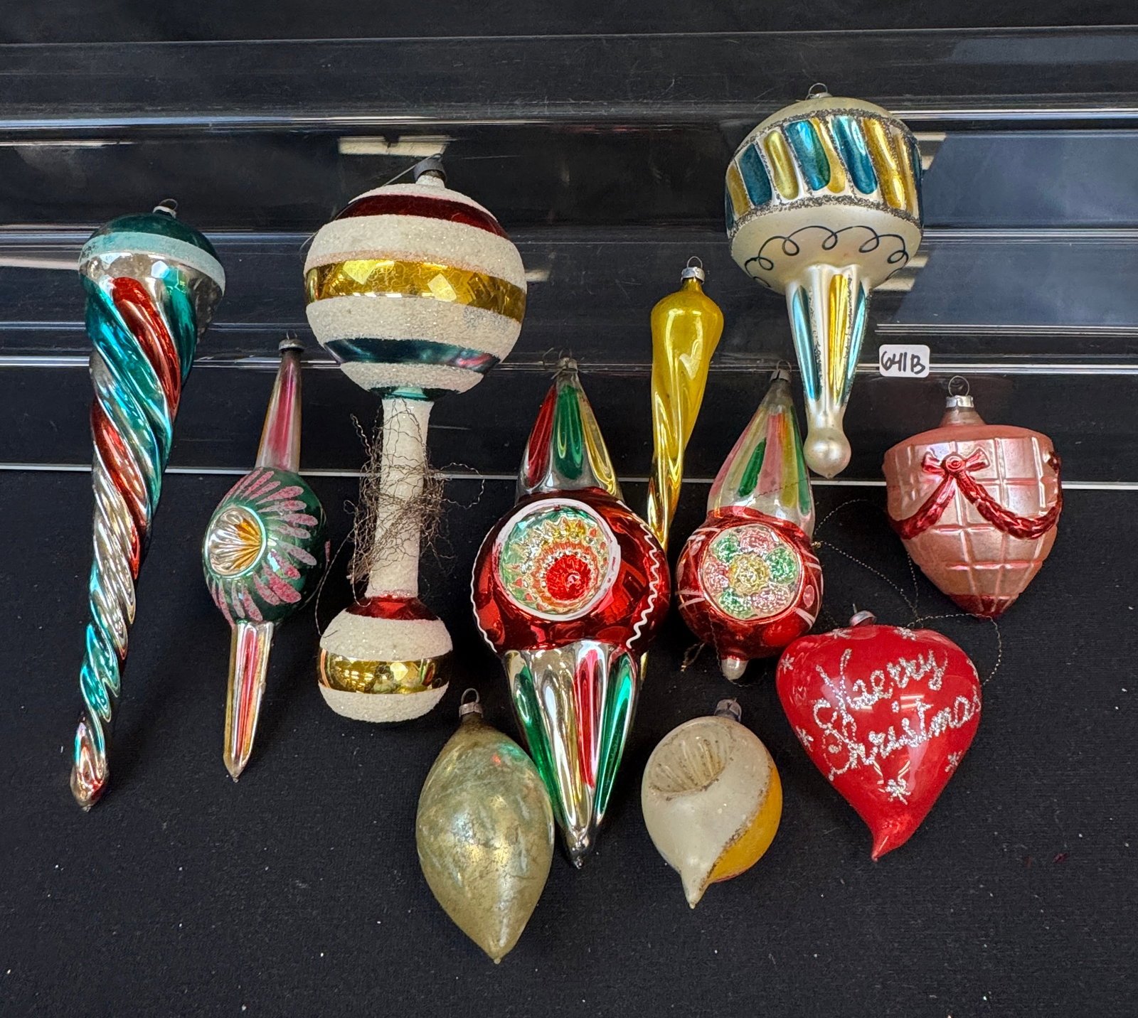 A group of Hand Blown Vintage Christmas Ornaments, 1940/50's: A box of colorful hand painted and blown Christmas ornaments from the 1940's and 50's in good condition.