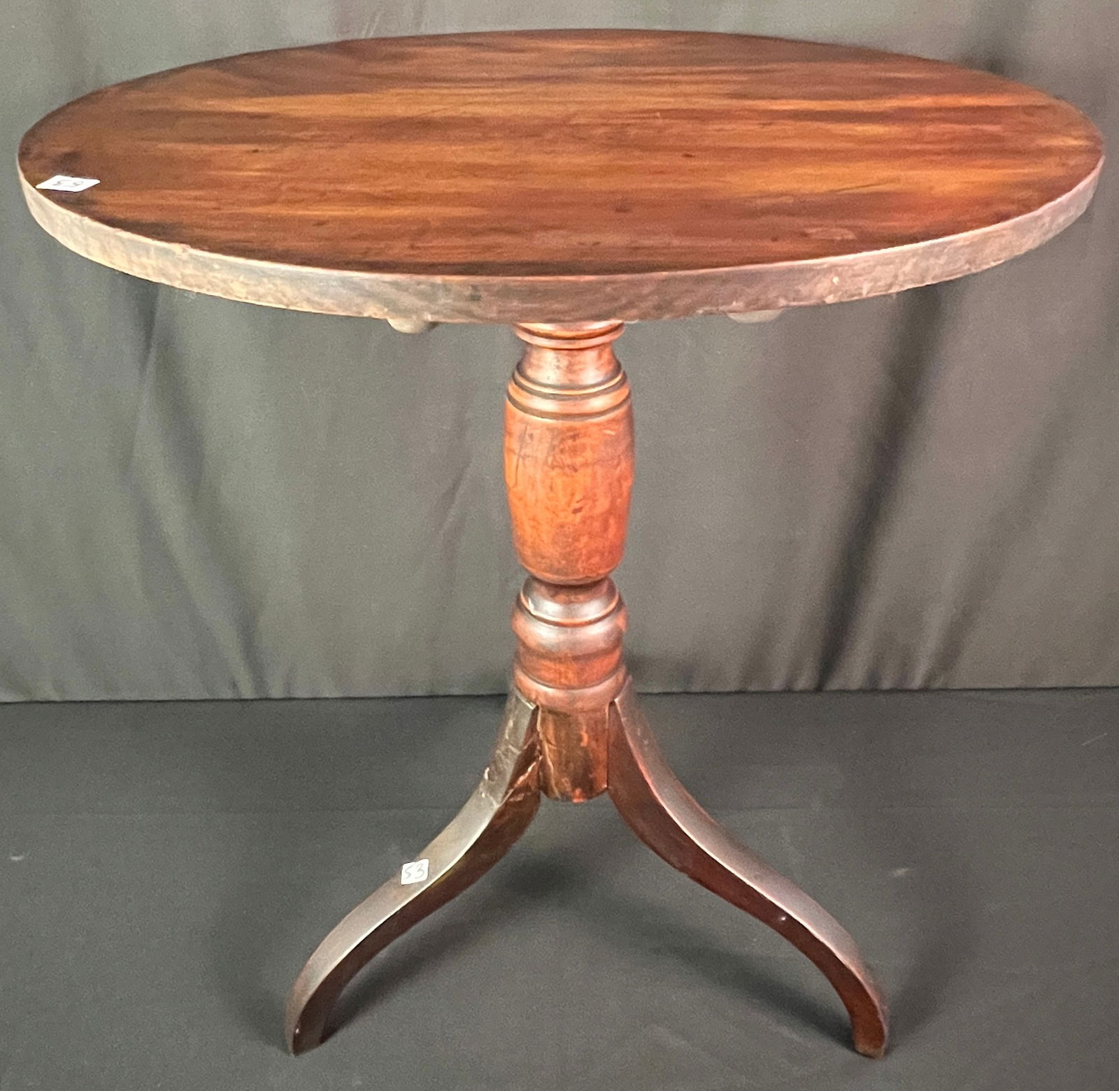 American Federal Mahogany Tilt Top Tea Table C 18th Century: An American pegged mahogany tilt top tea table with splayed legs in good condition, all original