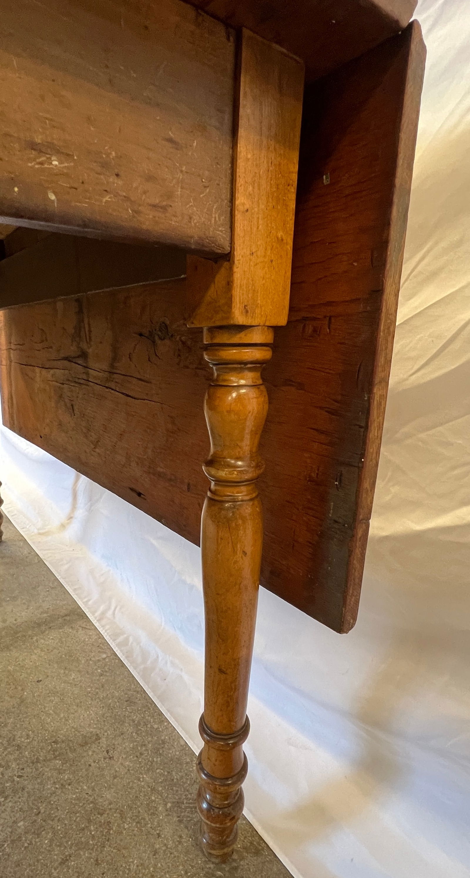 Early Pine Drop Leaf Table - 6