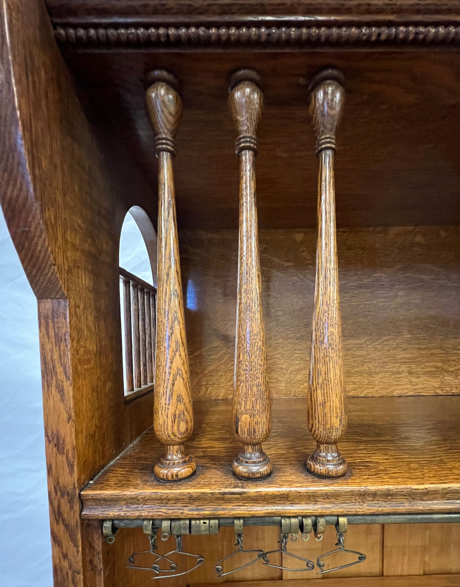 Victorian Oak Bookcase - 7