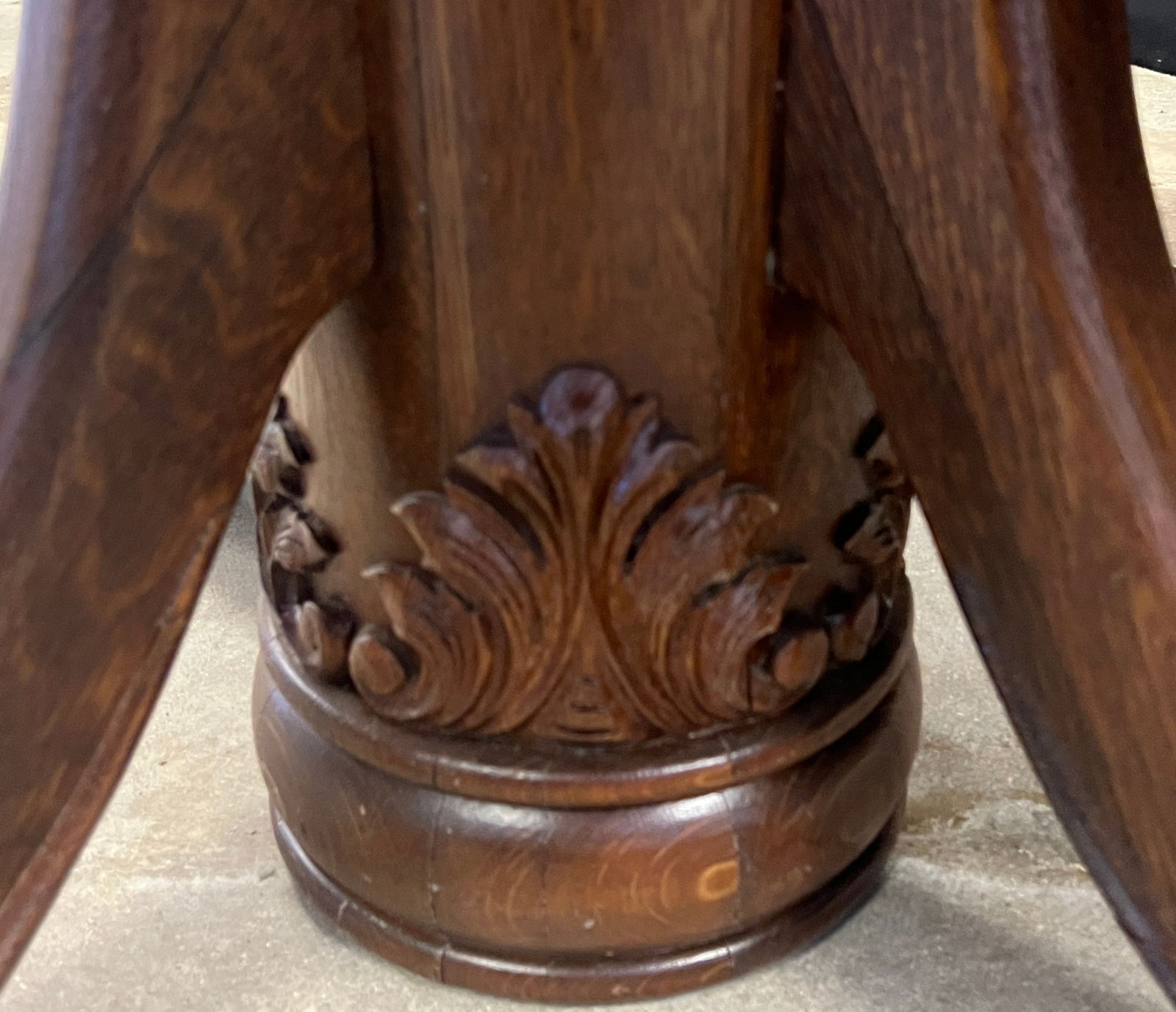 Round Oak Table with Carved Base - 5