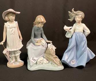 3 Nao Lladro Figurines
